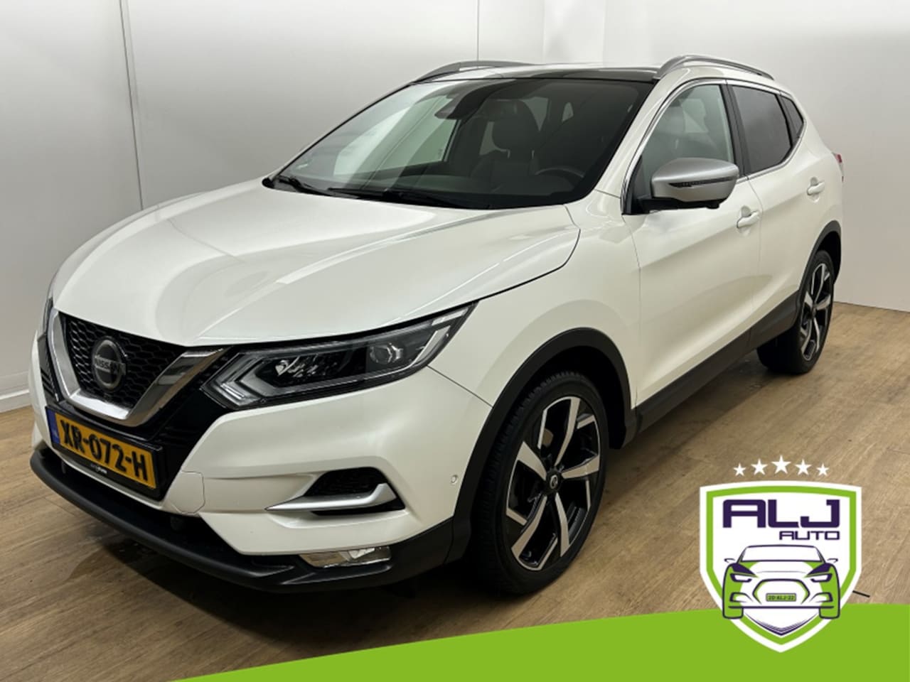 Nissan Qashqai - Occasion 1.3 DIG-T Tekna + | Wit | Tweedehands Nissan Qashqai | Cruise | Panorama | Airco - AutoWereld.nl