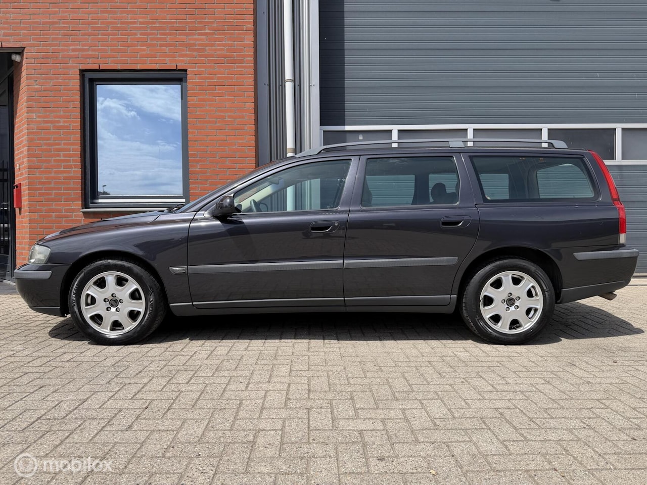 Volvo V70 - 2.4 T Aut. - LPG G3 - Orig NL - O.H historie - NAP - AutoWereld.nl