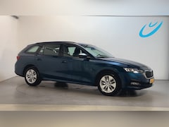 Skoda Octavia Combi - 1.0 e-TSI DSG Business Edition Virtual Cockpit Parkeersensoren DAB+