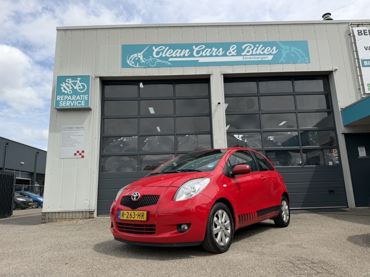 Toyota Yaris - 1.3 VVTi Sol MMT 1.3 VVTi Sol MMT - AutoWereld.nl