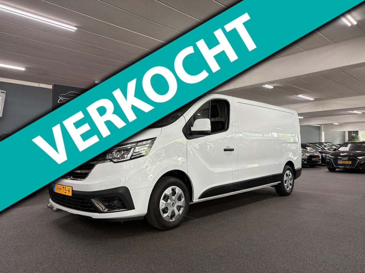 Renault Trafic - 2.0 dCi 130 T30 L2H1 Work Edition/ NL auto/ Sensoren achter/ BTW auto - AutoWereld.nl