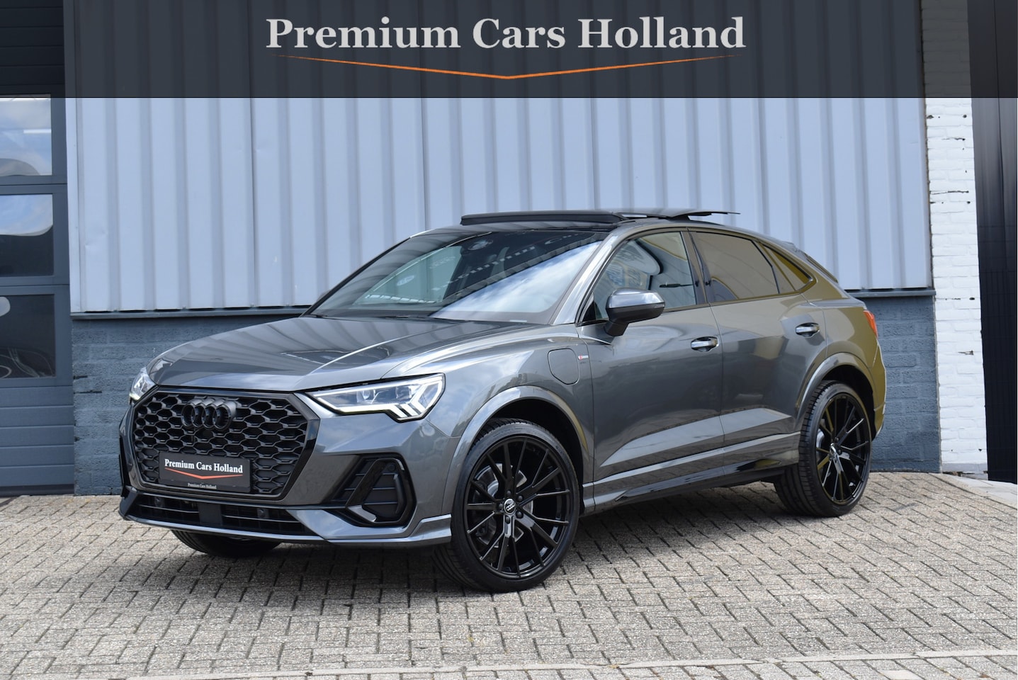 Audi Q3 Sportback - 45 TFSI e S-Line 245 Pk Pano Navi Sfeer Leder ACC Keyless Camera - AutoWereld.nl