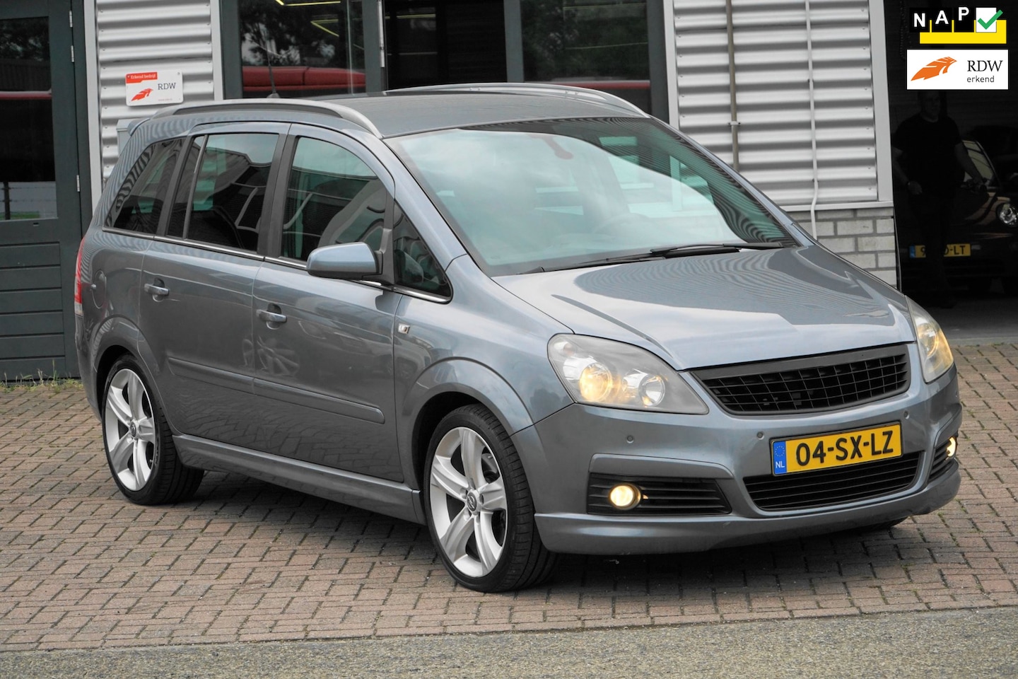 Opel Zafira - 2.0-16V OPC 7 PERSOONS - AutoWereld.nl