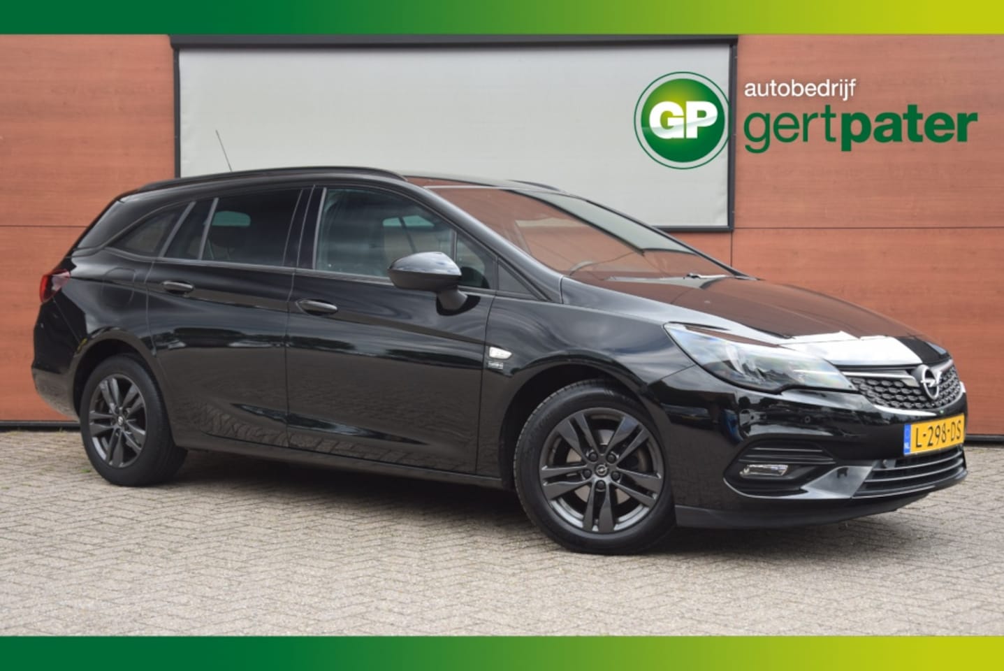Opel Astra Sports Tourer - 1.2 Edition Carplay/Camera/Clima/PDC/Navi - AutoWereld.nl