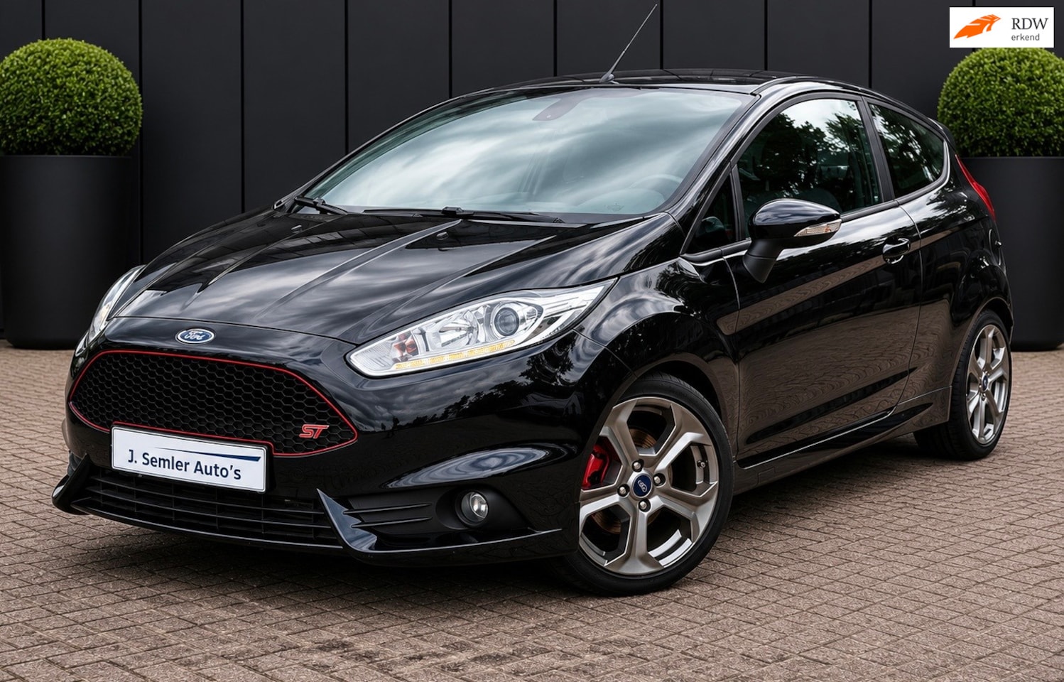 Ford Fiesta - 1.6 ST2 CLIMA RECARO 86DKM PDC DEALERONDH. - AutoWereld.nl