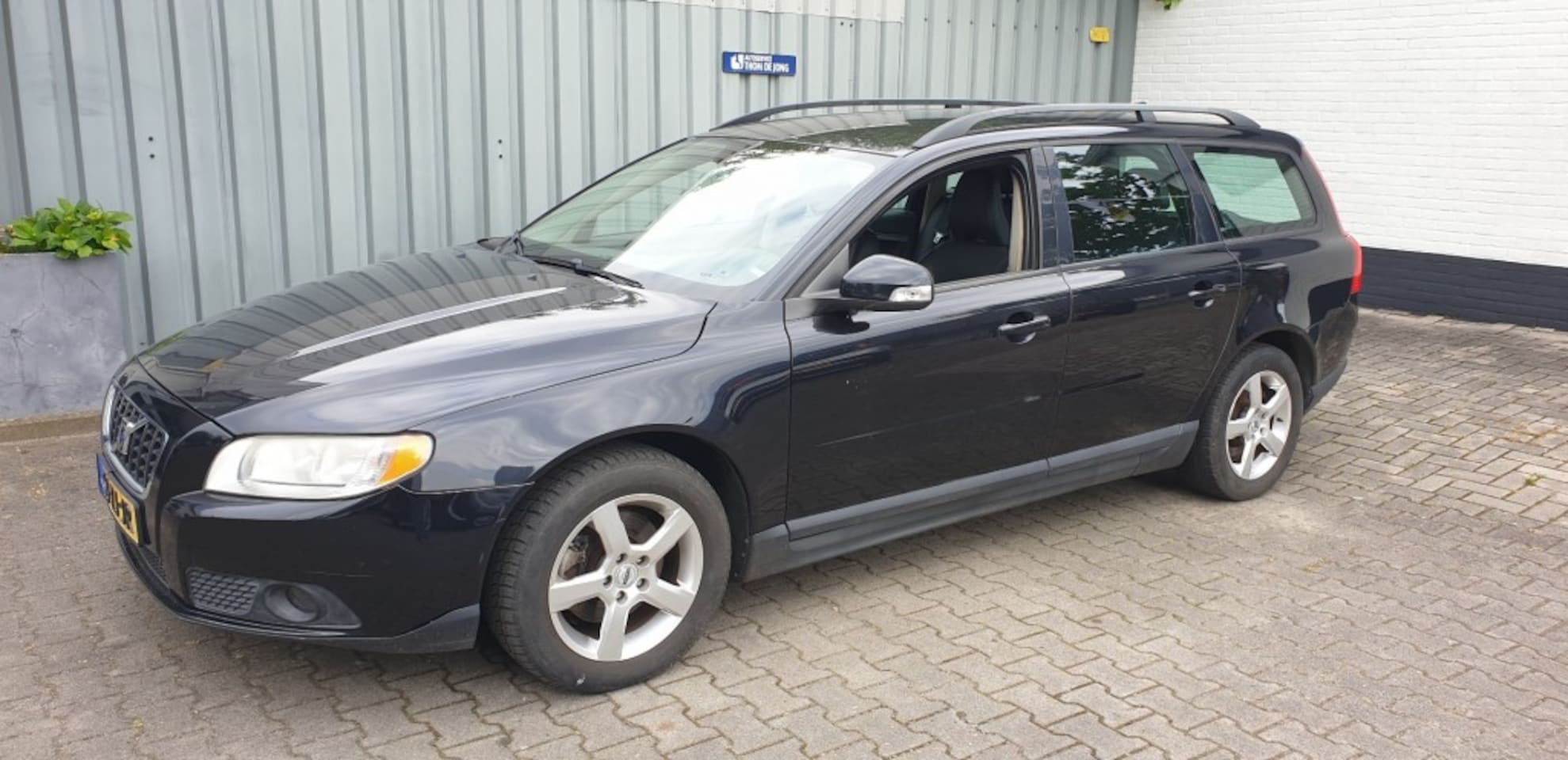 Volvo V70 - 2.0 Kinetic 2.0 KINETIC - AutoWereld.nl