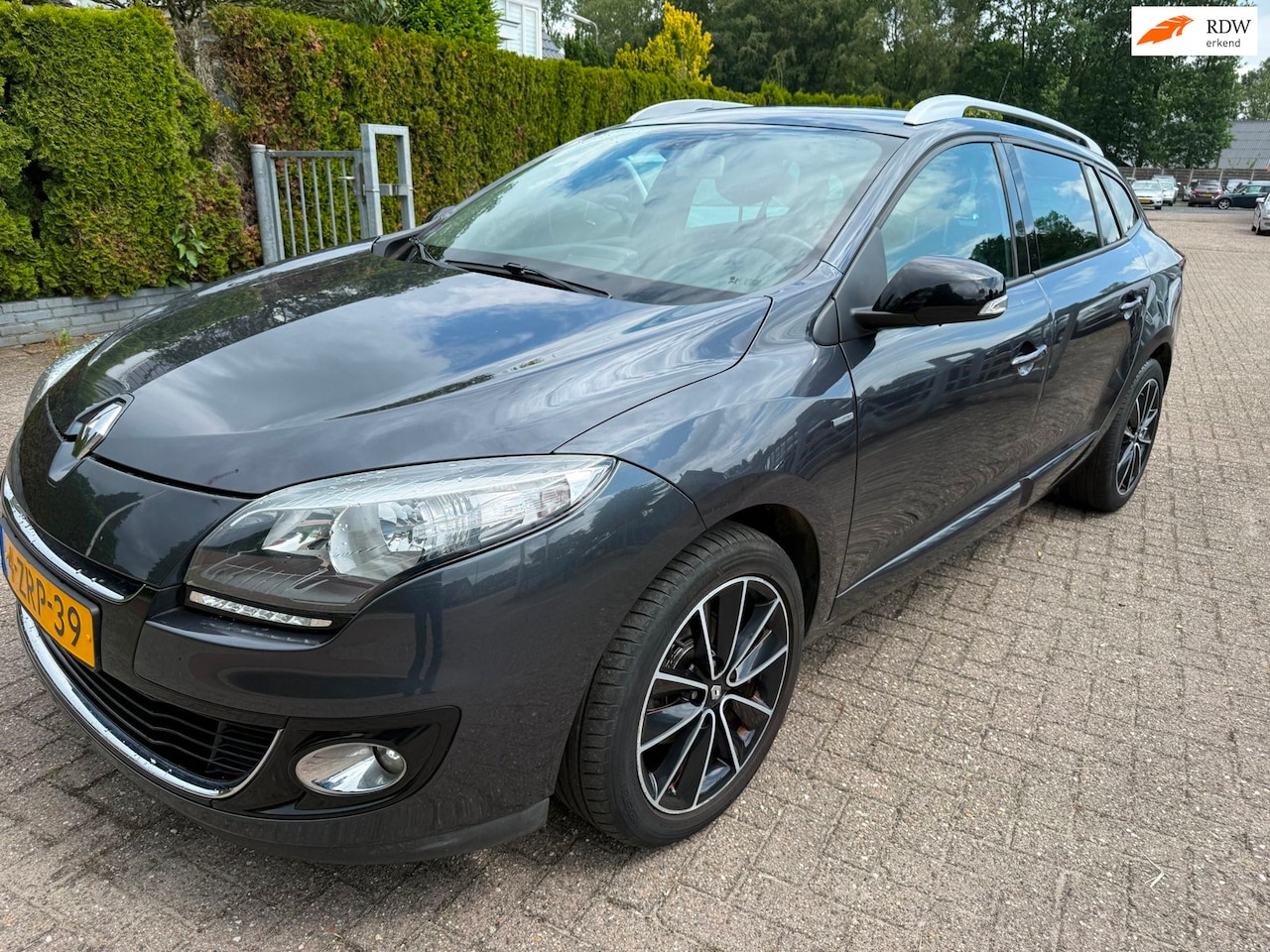 Renault Mégane Estate - 1.2 TCe 5DRS Bose ECC NAVI CRUISE LMV TR.HAAK NAP - AutoWereld.nl