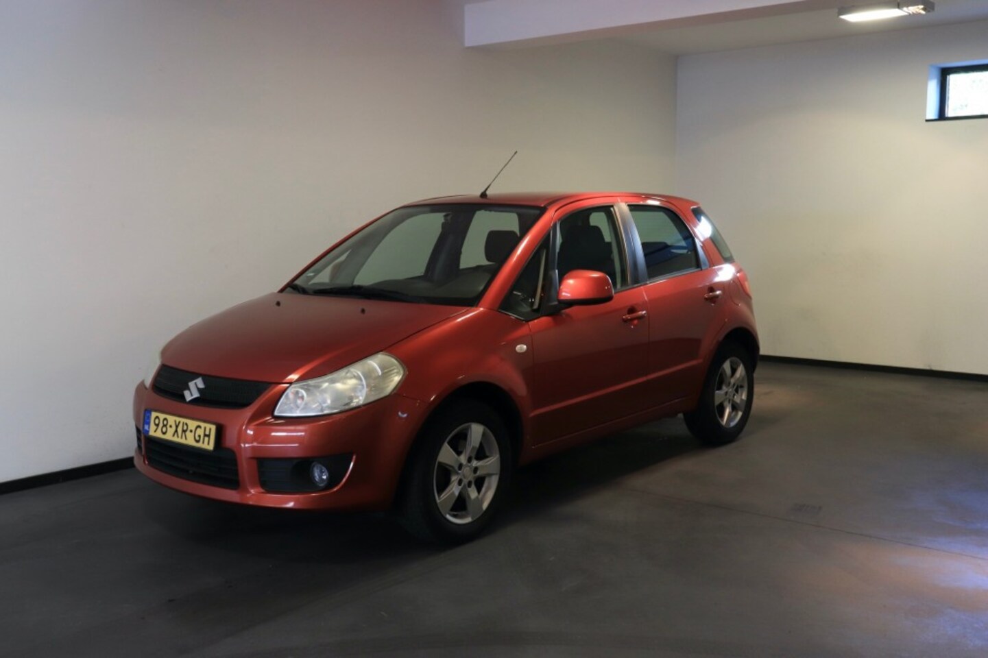 Suzuki SX4 - 1.6 EXCLUSIVE AUTOMAAT, Radio, Clima, Trekhaak - AutoWereld.nl