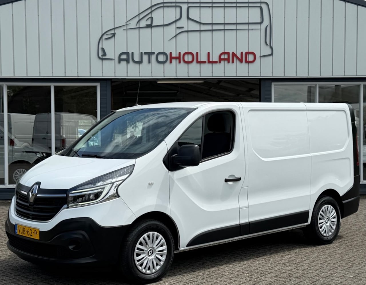 Renault Trafic - 2.0 DCI 88KW 120PK EURO 6 AIRCO/ CRUISE CONTROL/ TREKHAAK/ 100% DEALERONDERHOUDEN - AutoWereld.nl