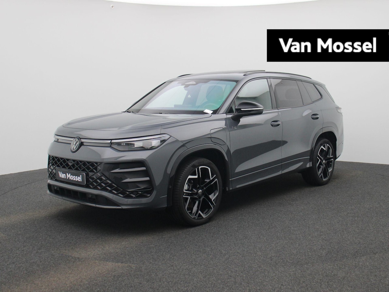 Volkswagen Tayron - 1.5 eHybrid R-Line Edition 272 PK| Panoramadak | Trekhaak | Leder Interieur | 360 Camera | - AutoWereld.nl