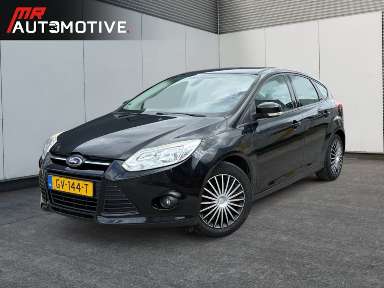 Ford Focus - 1.0 Ecoboost Titanium - Clima, Stoelverwarming, Cruise - AutoWereld.nl