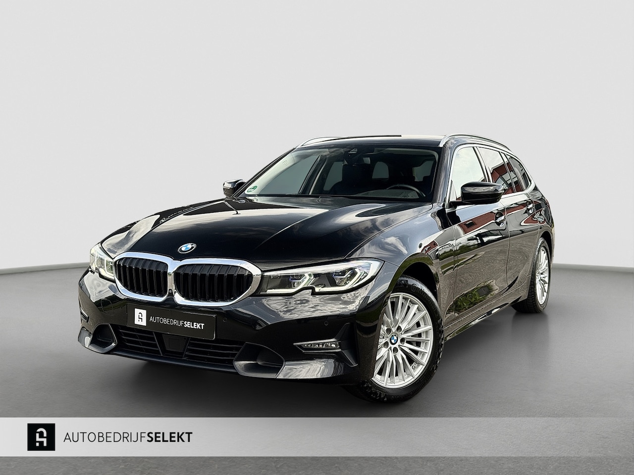 BMW 3-serie Touring - 330e xDrive | Laser | Trekhaak | Head Up | 360 | Sfeerverlichting | Dodehoek | 1e eigenaar - AutoWereld.nl