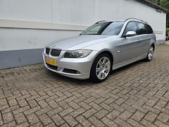 BMW 3-serie Touring - 318i Business Line