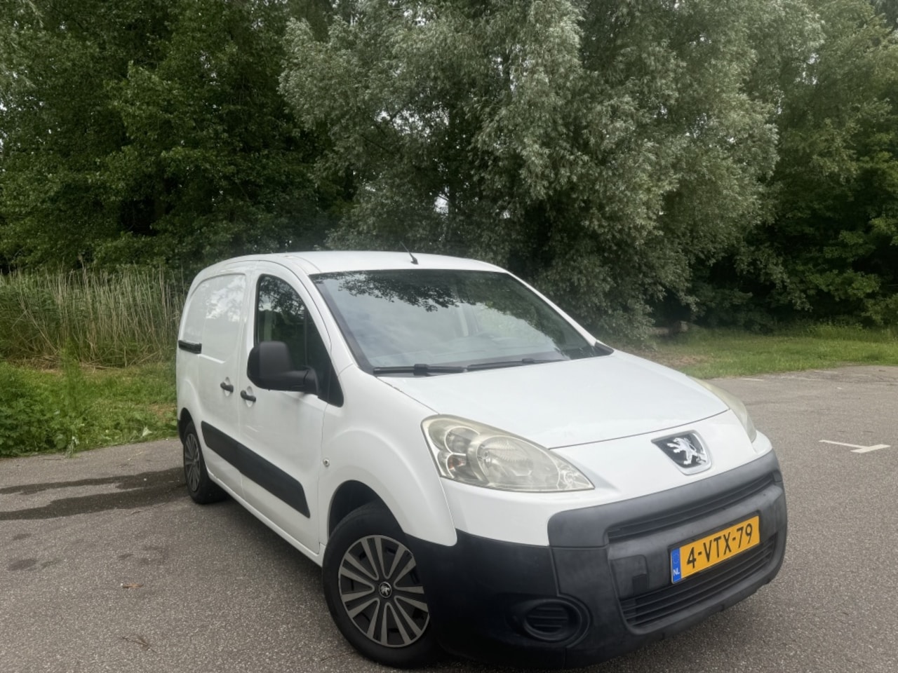Peugeot Partner - 1.6 HDI L1XR Airco schuifdeur netjes - AutoWereld.nl