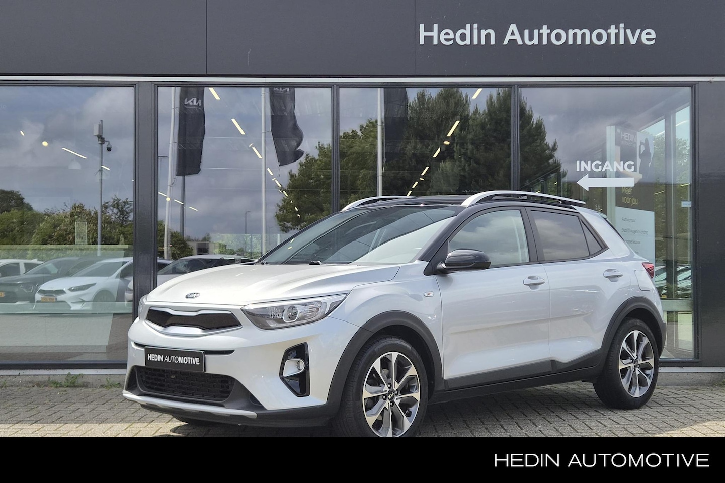 Kia Stonic - 1.0 T-GDi Sports Edition | Trekhaak | 17" velgen | Navigatie | Cruise Control | Airco | Pa - AutoWereld.nl