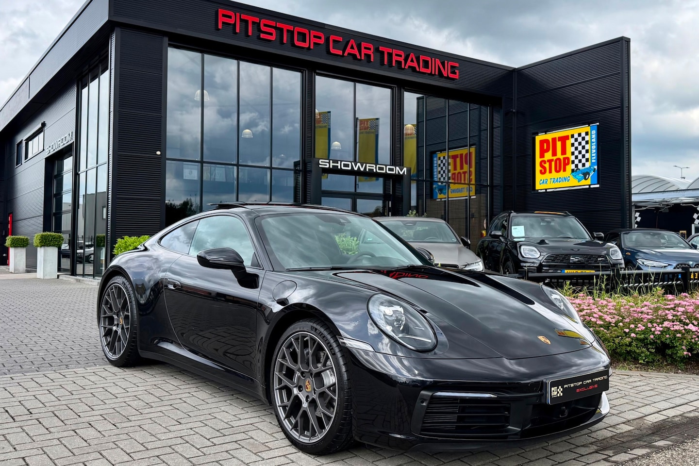 Porsche 911 - 992, 3.0 Carrera, Pano, Chrono, Sportuitlaat, Sportstoelen, Nieuwstaat! - AutoWereld.nl