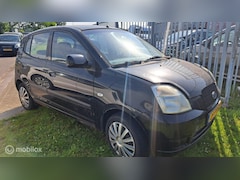 Kia Picanto - 1.0 geen apk Rijd goed motor en back goed €500