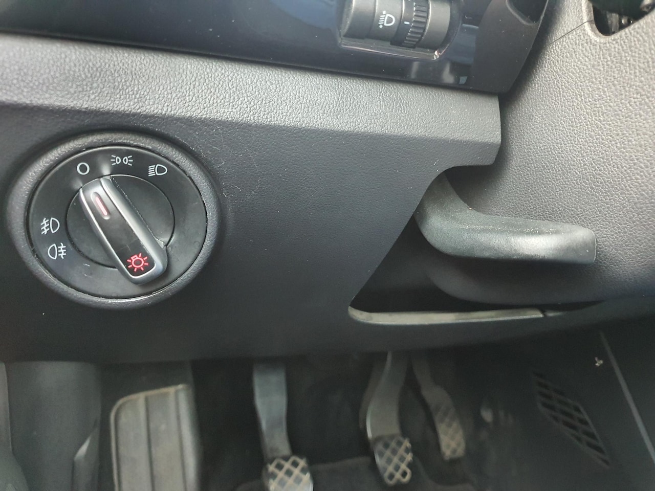 Volkswagen Up! - 1.0 high up! BlueMotion Airco/ Elektrische ramen