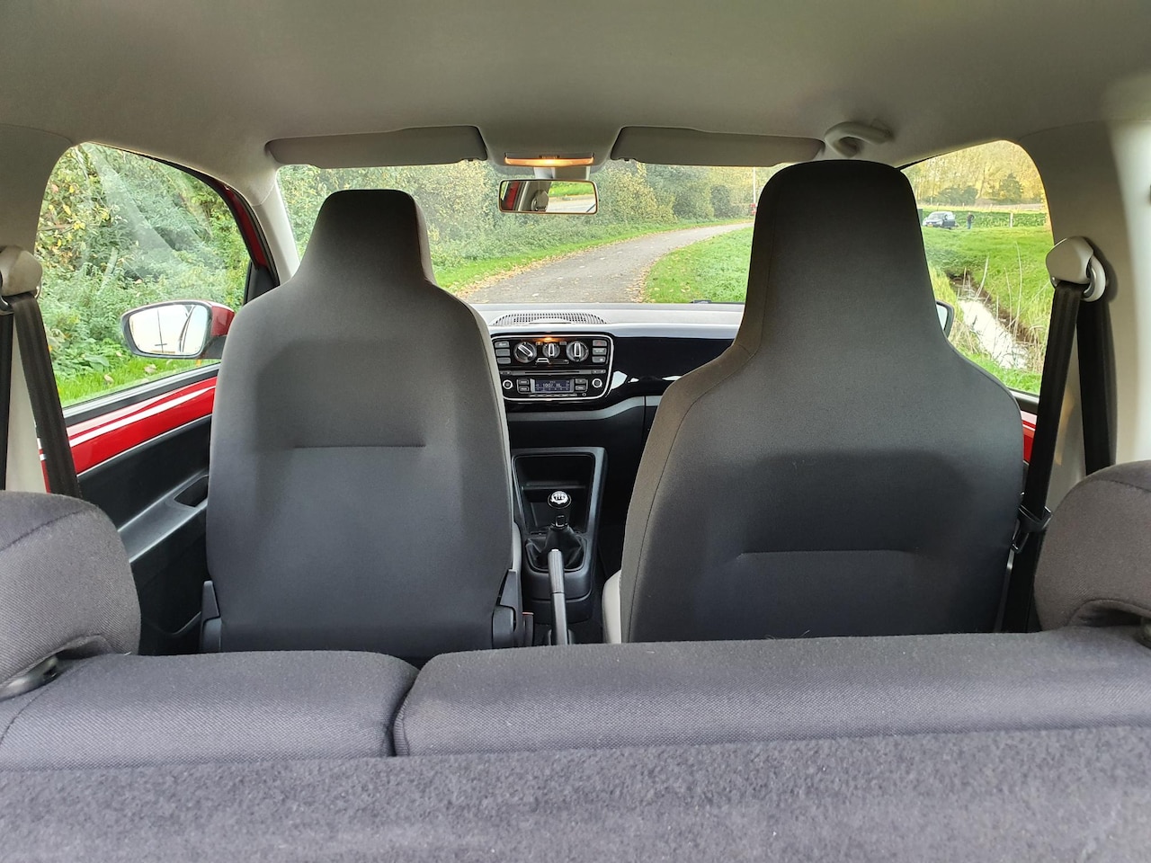Volkswagen Up! - 1.0 high up! BlueMotion Airco/ Elektrische ramen