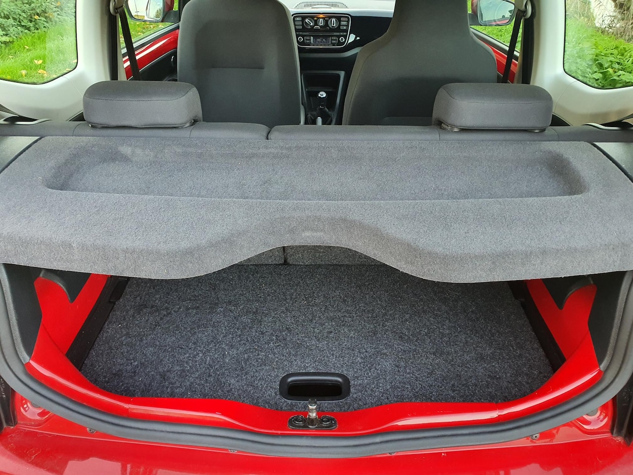 Volkswagen Up! - 1.0 high up! BlueMotion Airco/ Elektrische ramen