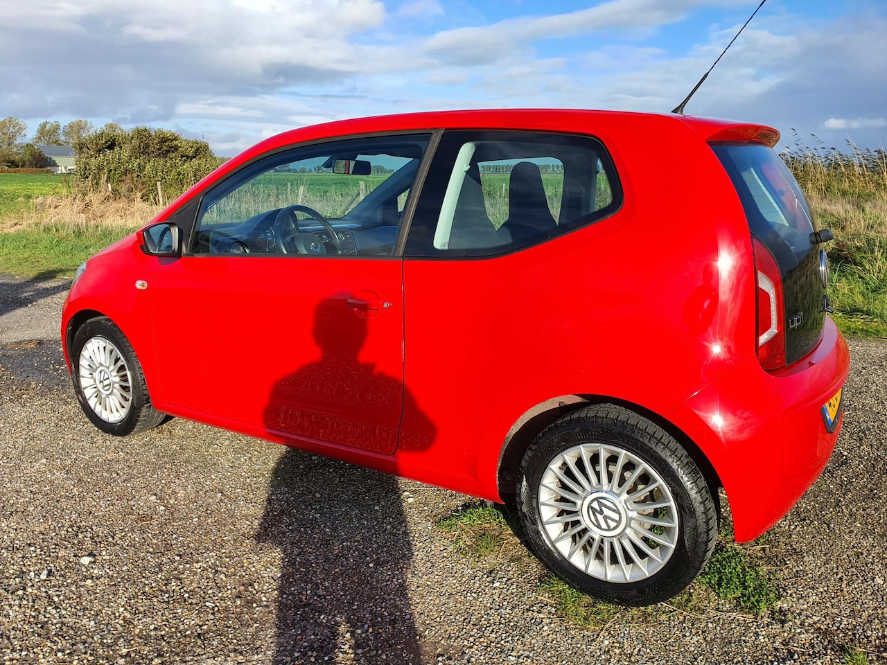 Volkswagen Up! - 1.0 high up! BlueMotion Airco/ Elektrische ramen