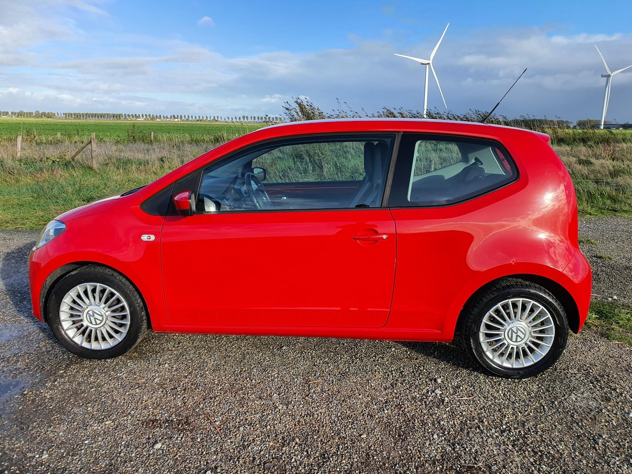 Volkswagen Up! - 1.0 high up! BlueMotion Airco/ Elektrische ramen