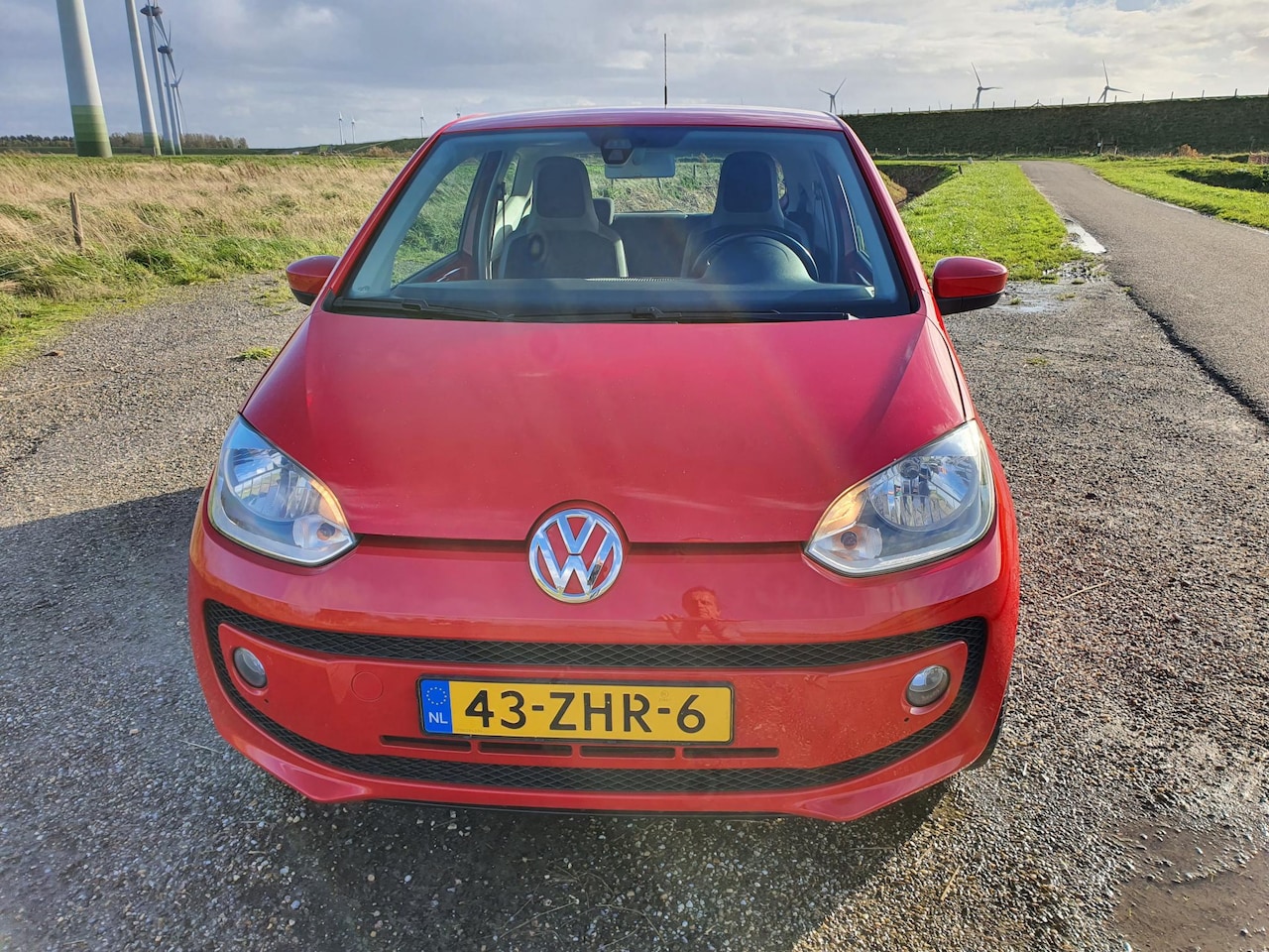 Volkswagen Up! - 1.0 high up! BlueMotion Airco/ Elektrische ramen