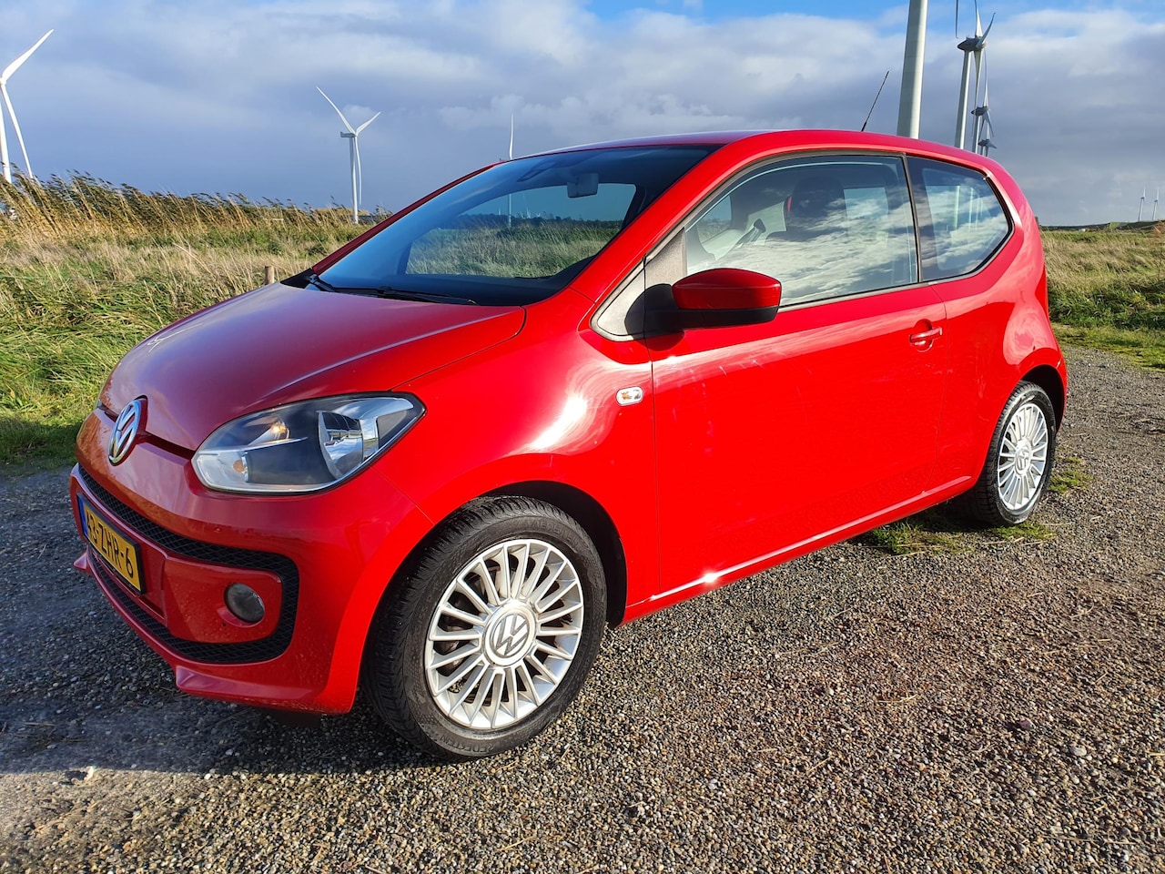 Volkswagen Up! - 1.0 high up! BlueMotion Airco/ Elektrische ramen