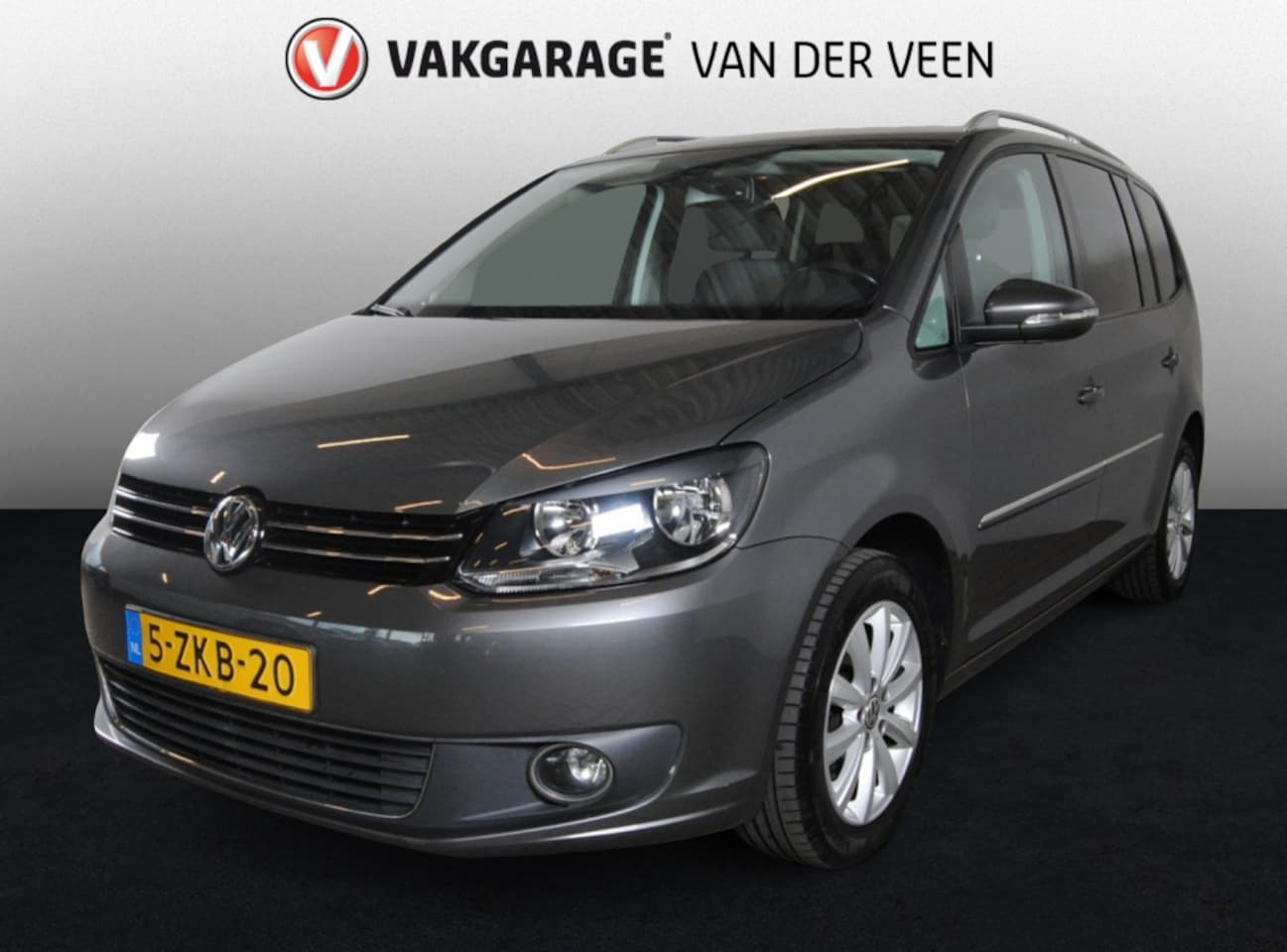 Volkswagen Touran - 1.2 TSI Highl. BM 7p | Trekhaak | Cruise | Navi | 7- persoons! - AutoWereld.nl