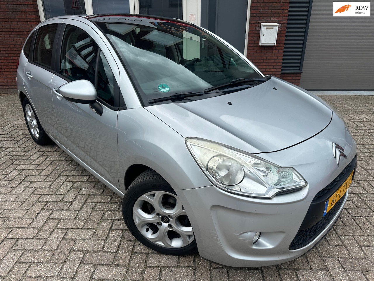 Citroën C3 - 1.4 VTi Ligne Business / Clima / Cruise / PDC / LM / NAP - AutoWereld.nl