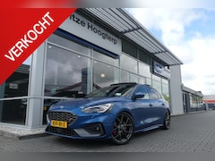 Ford Focus - 2.3 EcoBoost ST-3 PERFORMANCE PACK, H&R, PANO, HUD, WINTER PACK, ADAPT. CRUISE, CLIMA, NAV