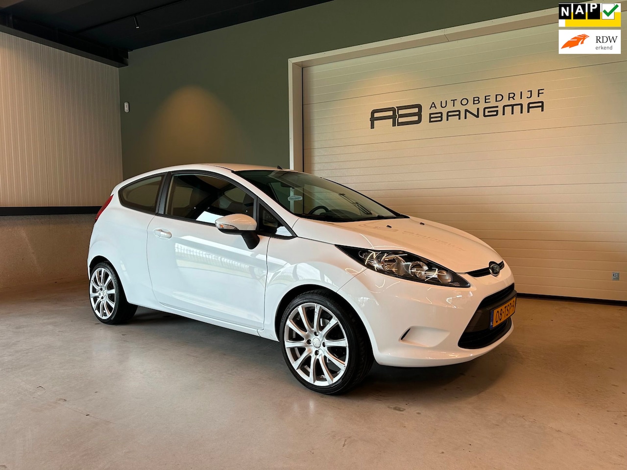 Ford Fiesta - 1.25 TREND-uitv|CLIMA AIRCO|LM-VELGEN|ISOFIX|VOICE CONTROL|USB+AUX|VOORRUITVERWARMING|nwe - AutoWereld.nl