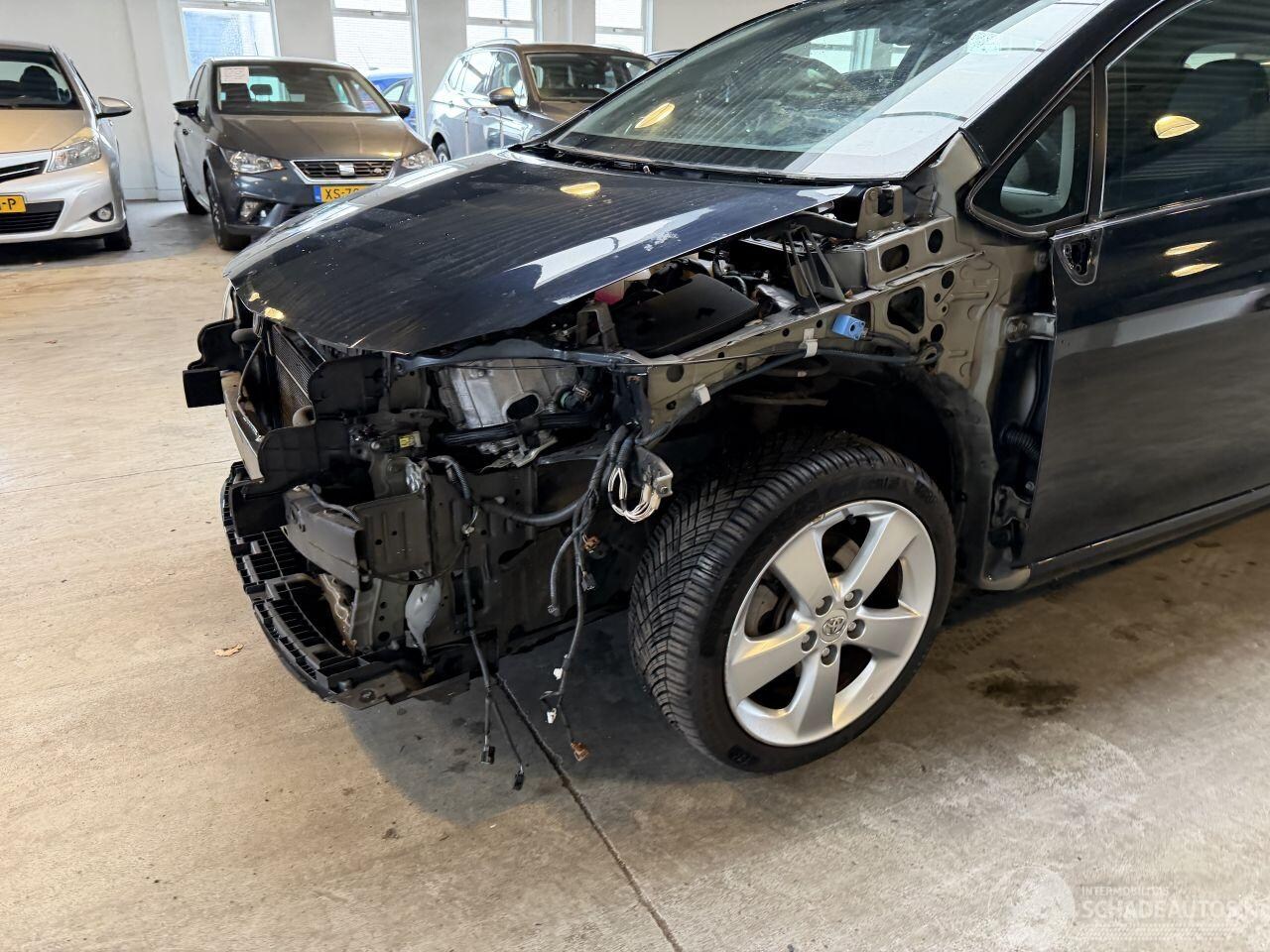 Toyota Auris - 1.8 Full Hybrid Dynamic 1.8 Full Hybrid Dynamic