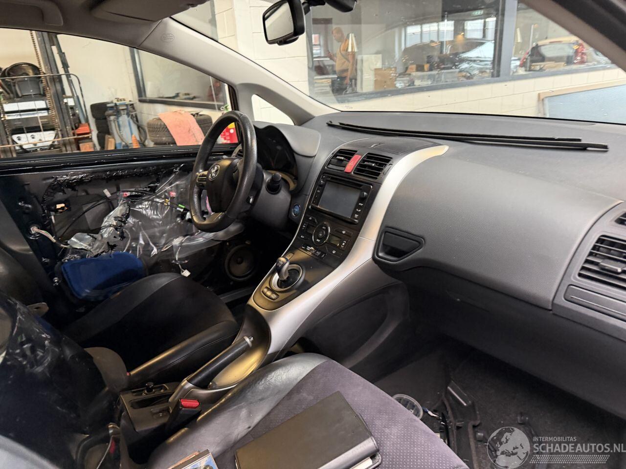 Toyota Auris - 1.8 Full Hybrid Dynamic 1.8 Full Hybrid Dynamic
