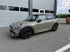 MINI 5-Deurs - 2.0 Cooper S John Works I HUD I Pano I Carplay I Cruise Control I