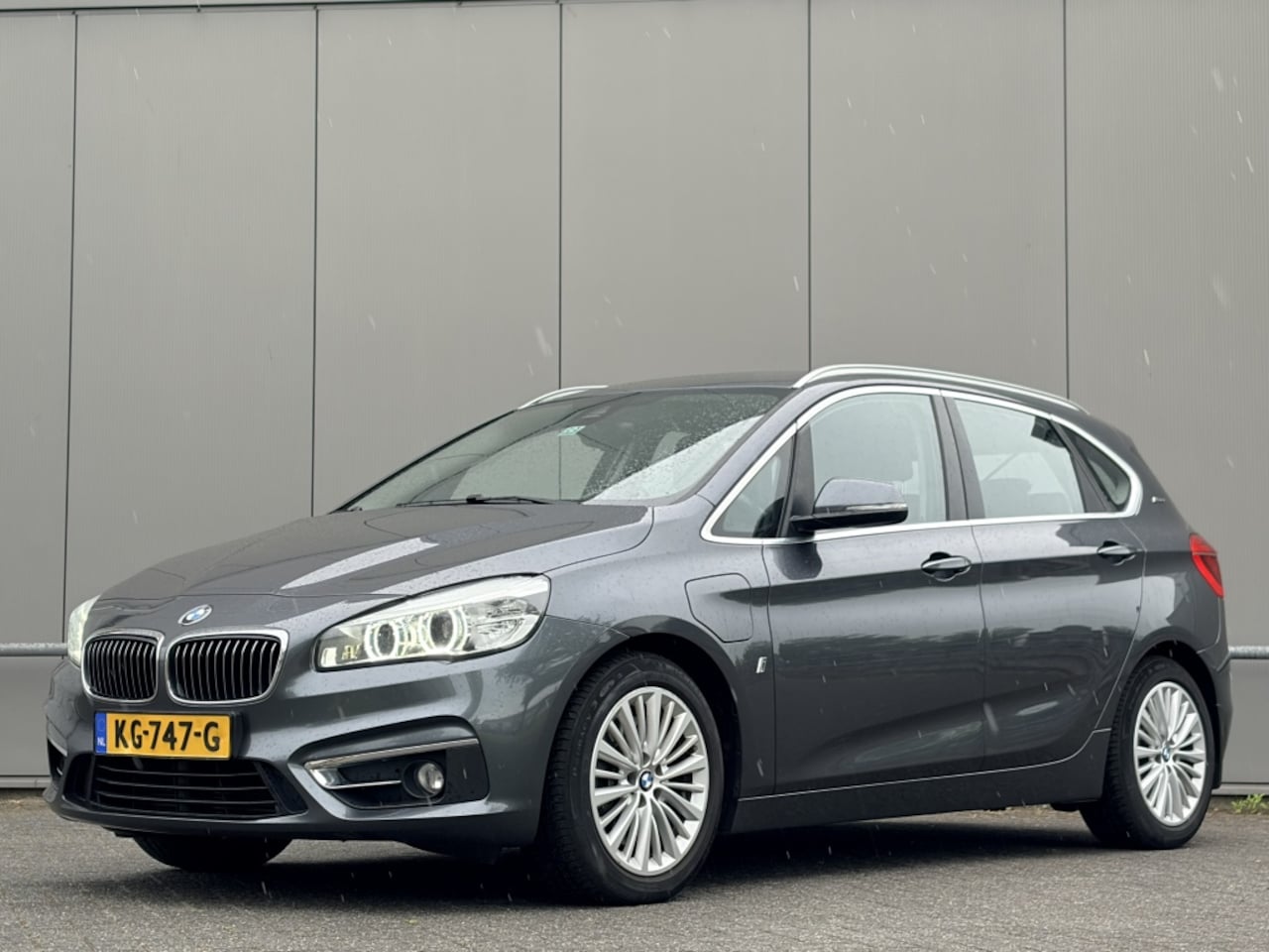 BMW 2-serie Active Tourer - 225xe - navi - leder - airco - trekhaak - automaat - - AutoWereld.nl