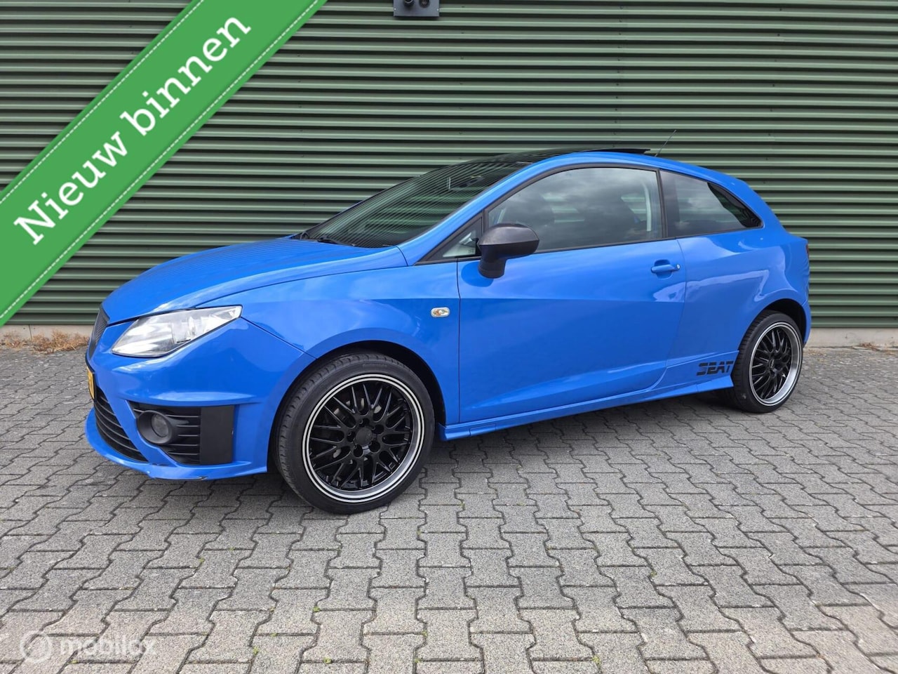 SEAT Ibiza SC - 1.4 Stylance|Panorama dak|Airco|17"|Sportief! - AutoWereld.nl