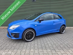 SEAT Ibiza SC - 1.4 Stylance|Panorama dak|Airco|17"|Sportief