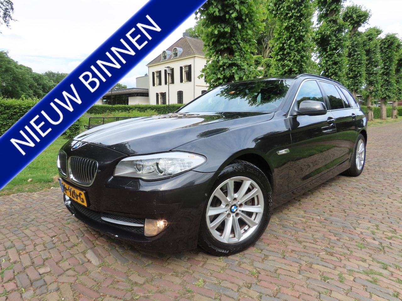 BMW 5-serie Touring - 528xi High Executive Panoramadak Head Up Display Leer Sportstoelen 360 Camera Navigatie EC - AutoWereld.nl