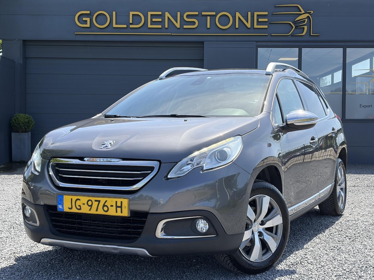 Peugeot 2008 - 1.2 PureTech Allure 2e Eigenaar,Navi,Pano,Clima,Cruise,PDC,Automaat,N.A.P,APK tot 01-2027 - AutoWereld.nl