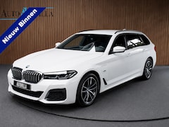 BMW 5-serie Touring - 530e M-Sport Navi Leer Sportstoelen PDC Climate voor en achter Elektr. verstelbare stoelen