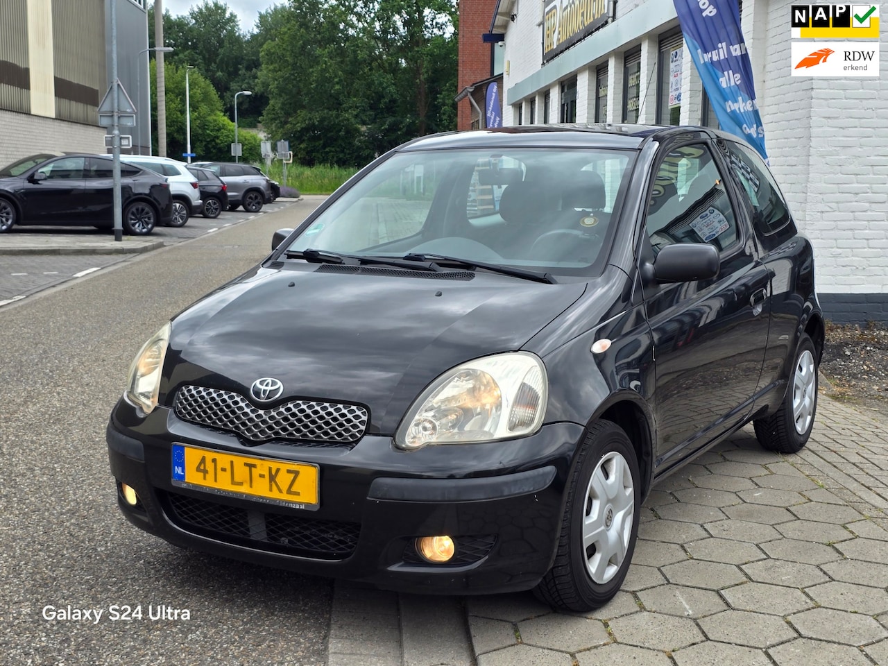 Toyota Yaris - 1.3 VVT-i Luna*airco ijs*nap*apk*rijd perfect*inruil mog!!! - AutoWereld.nl