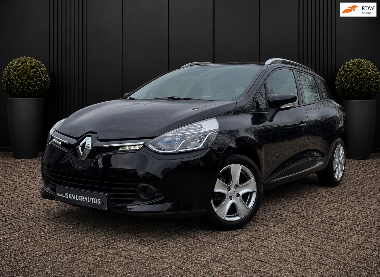 Renault Clio Estate - 1.2 AUTOMAAT NAVIGATIE AIRCO 67.000KM!! CRUISE CTRL PDC - AutoWereld.nl