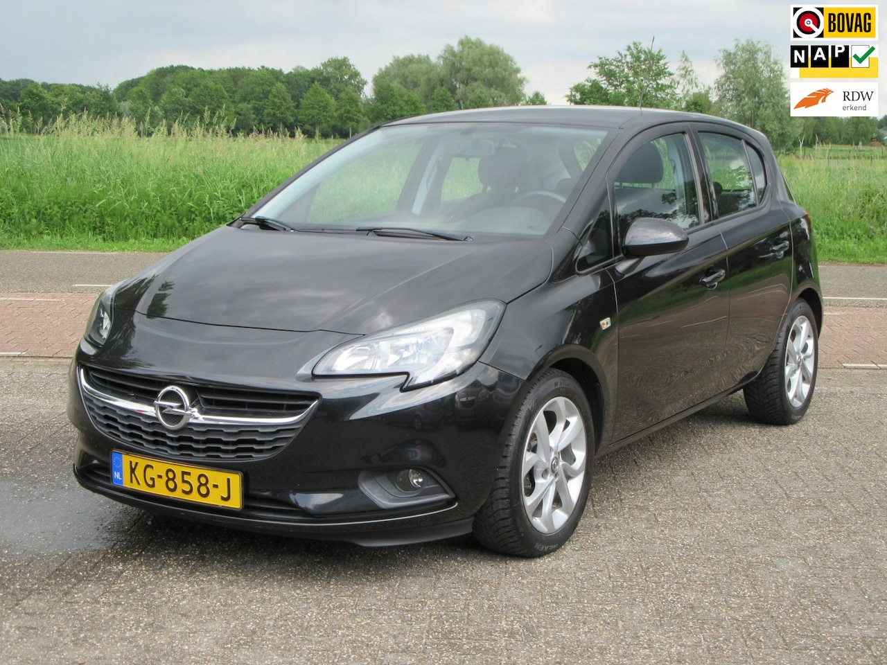 Opel Corsa - 1.4 Color Edition + Trekhaak - AutoWereld.nl