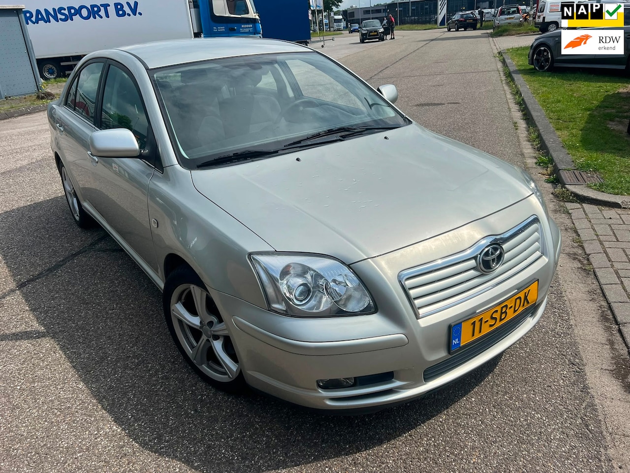 Toyota Avensis - 2.0 VVTi Linea Sol 2.0 VVTi Linea Sol *83.000km* - AutoWereld.nl