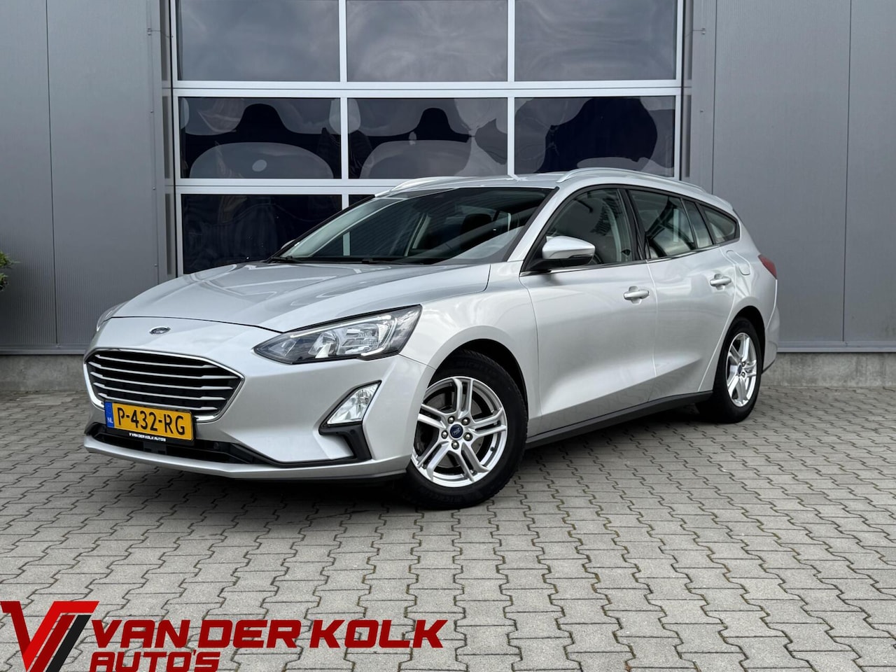 Ford Focus Wagon - 1.0 EcoBoost Hybrid Business | CarPlay | Camera | LED | Navigatie | Cruise | Trekhaak - AutoWereld.nl