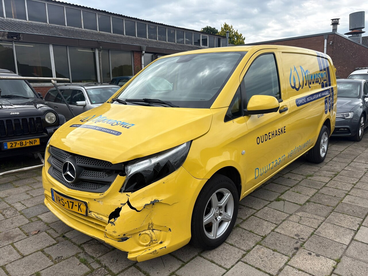Mercedes-Benz Vito - 114 CDI Lang AUTOMAAT! *Voorschade* NAVI/TREKHAAK/CRUISE/LICHTMETALEN WIELEN - AutoWereld.nl