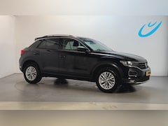 Volkswagen T-Roc - 1.5 TSI 150pk DSG Style Business Camera Virtual Cockpit Stoelverwarming LED