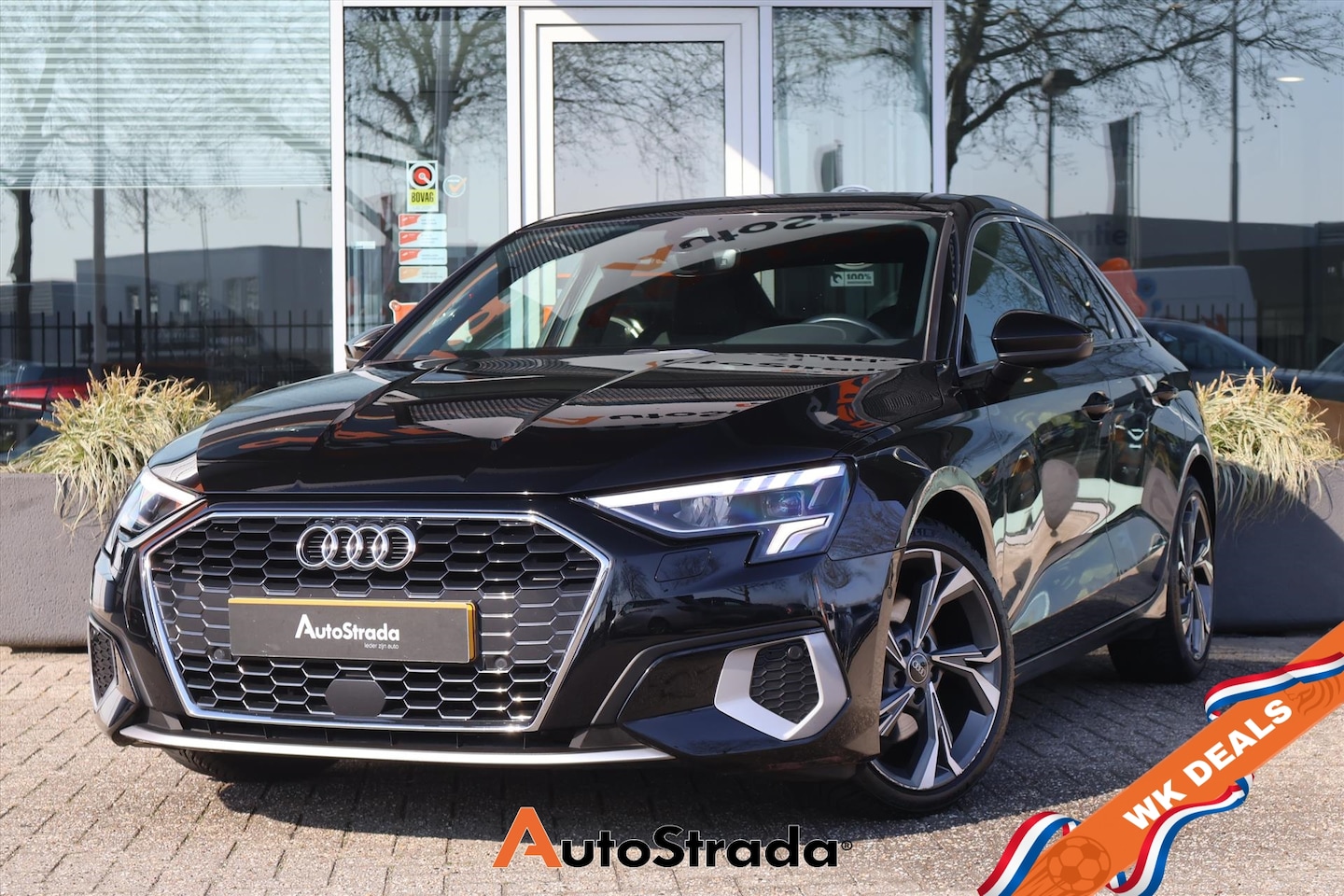 Audi A3 Limousine - 35 Business Edition TFSI 150pk | Cruise | Dodehoek | Sensoren | Carplay | Virtual | Navi - AutoWereld.nl