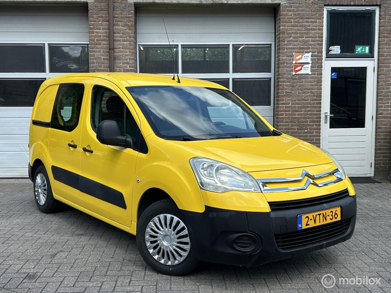 Citroën Berlingo - bestel 1.6 e-HDI 500 | 143.000km | BTW Auto - AutoWereld.nl